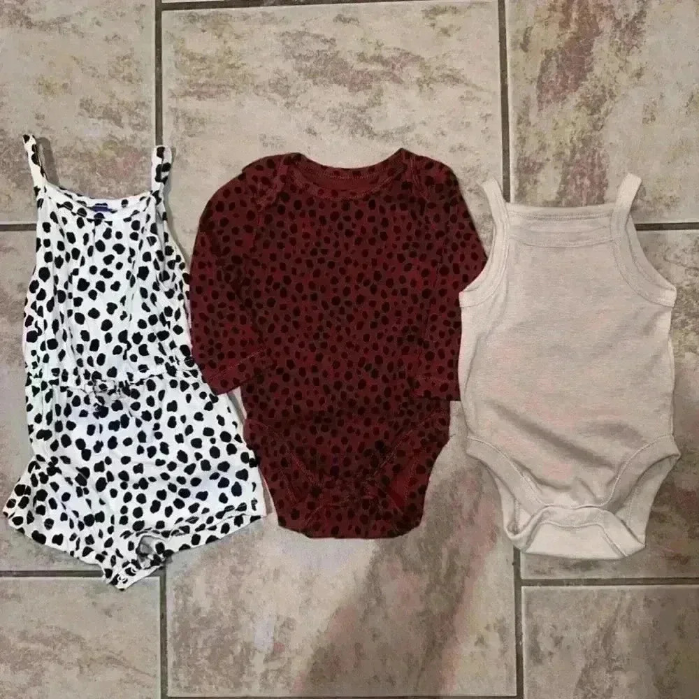 Old Navy set of 3 Baby Girl Bodysuits 0-3M - Picture 2 of 8